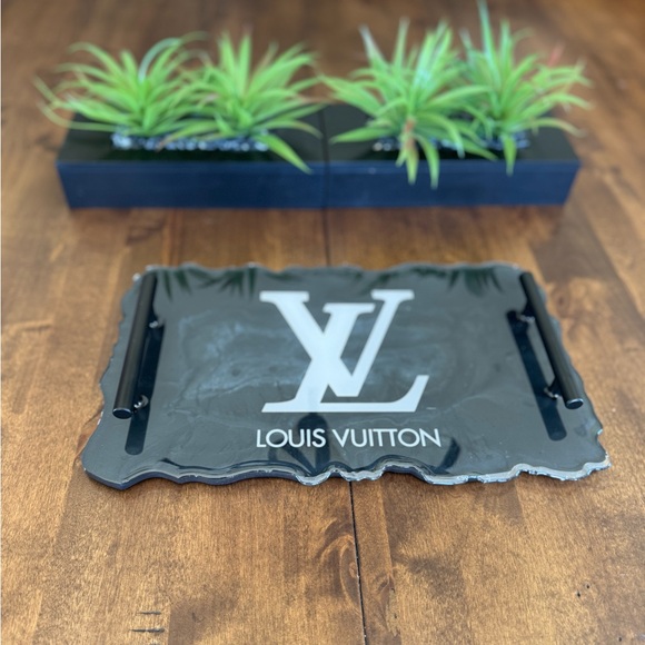 Serving Tray 🖤✨ - Picture 5 of 13